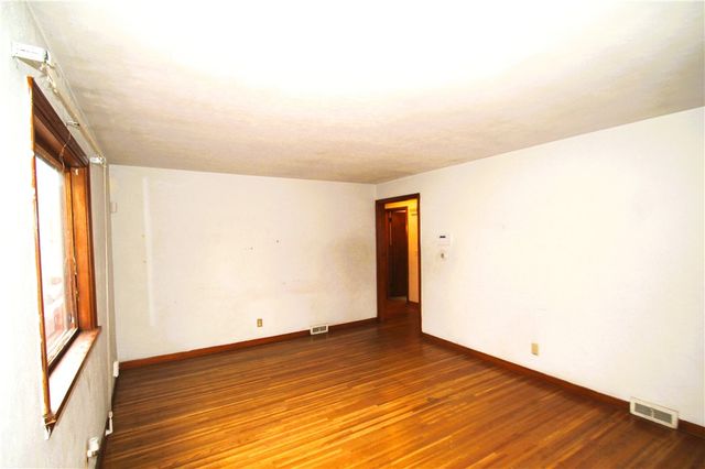 381 McNaughton Street, Rochester, NY 14606