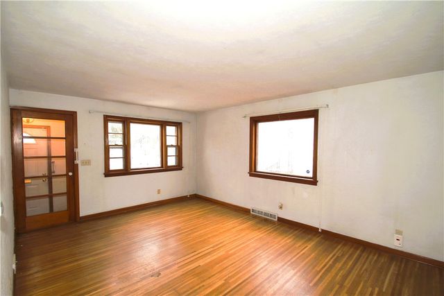 381 McNaughton Street, Rochester, NY 14606