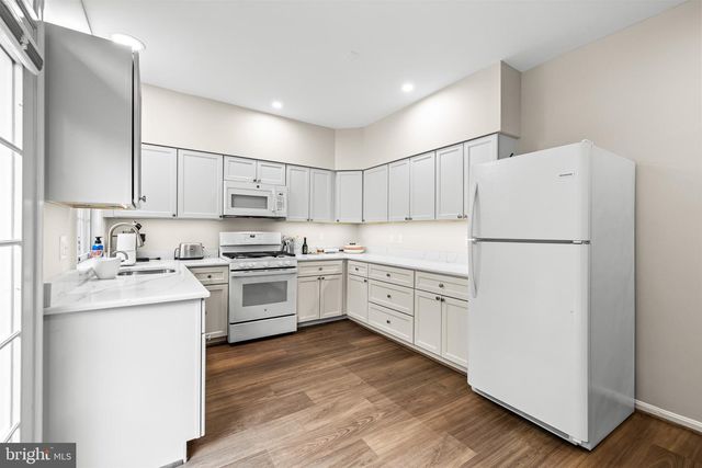 202 CASTLETOWN RD, Lutherville Timonium, MD 21093