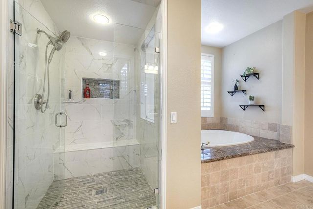 1241 Breakaway Dr, Oceanside, CA 92057