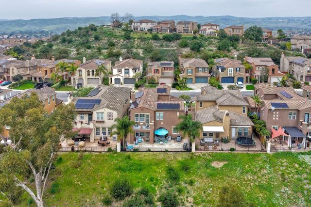 1241 Breakaway Dr, Oceanside, CA 92057