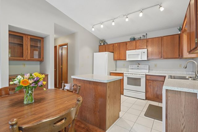 6 Oak Road B, Circle Pines, MN 55014