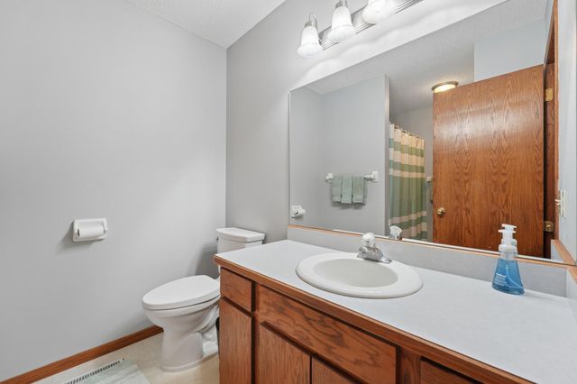 6 Oak Road B, Circle Pines, MN 55014