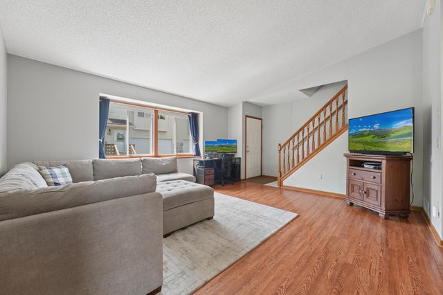 6 Oak Road B, Circle Pines, MN 55014
