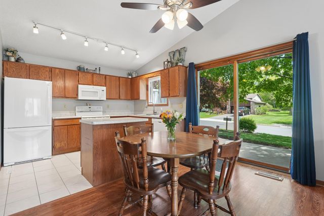 6 Oak Road B, Circle Pines, MN 55014