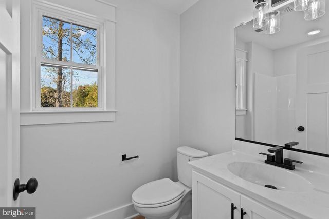 57 LIGHTHOUSE DR, Bumpass, VA 23024