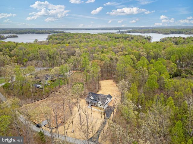 57 LIGHTHOUSE DR, Bumpass, VA 23024