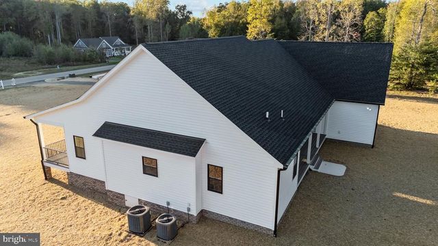 57 LIGHTHOUSE DR, Bumpass, VA 23024