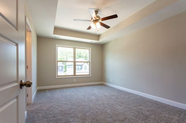 551 Charleston Cove Way, Clarksville, TN 37043
