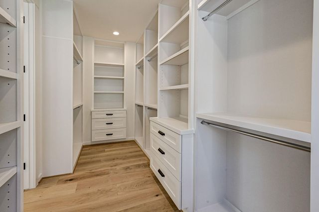 1520 Nicholson Street, Houston, TX 77008