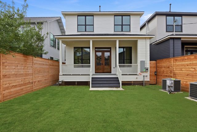 1520 Nicholson Street, Houston, TX 77008