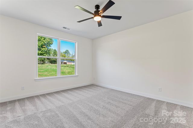 113 E Edinburgh Court, Statesville, NC 28625