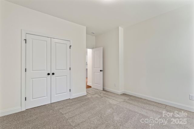 113 E Edinburgh Court, Statesville, NC 28625