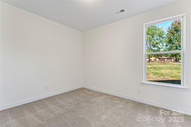 113 E Edinburgh Court, Statesville, NC 28625