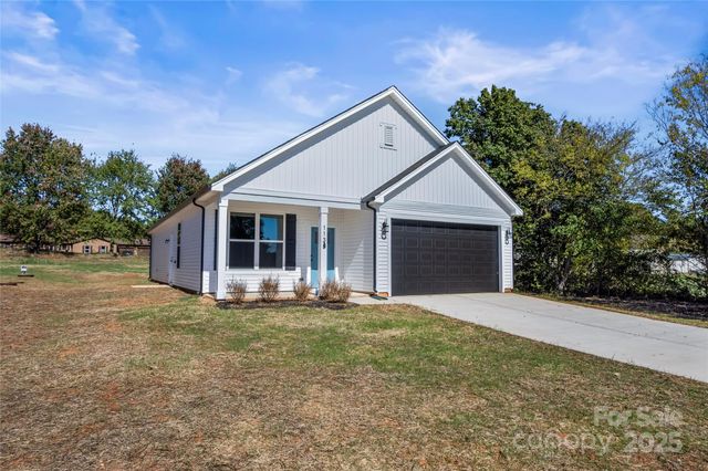 113 E Edinburgh Court, Statesville, NC 28625