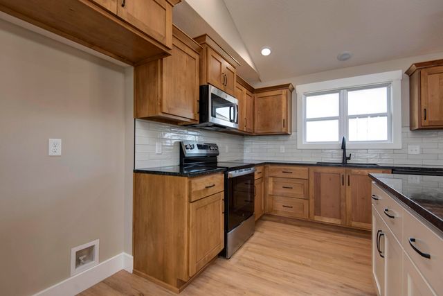 233 Bruce Drive, Seymour, MO 65746