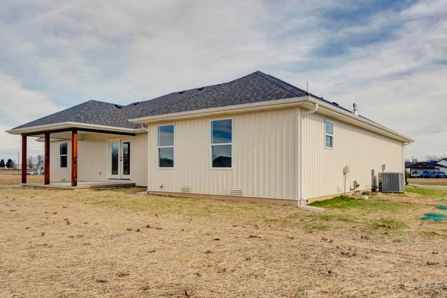 233 Bruce Drive, Seymour, MO 65746