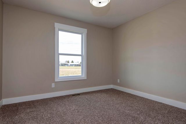 233 Bruce Drive, Seymour, MO 65746