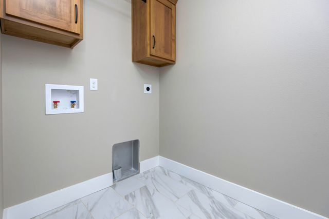 233 Bruce Drive, Seymour, MO 65746