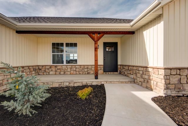 233 Bruce Drive, Seymour, MO 65746