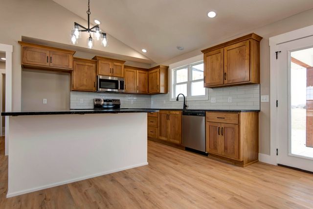 233 Bruce Drive, Seymour, MO 65746