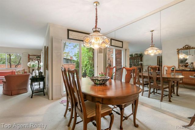 1200 Trailwood Path, Bloomfield Hills, MI 48301