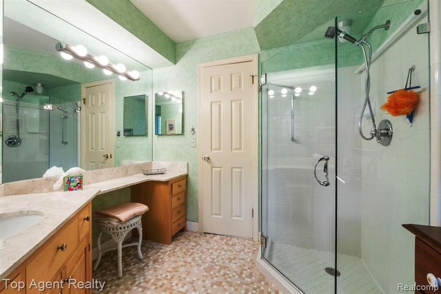 1200 Trailwood Path, Bloomfield Hills, MI 48301