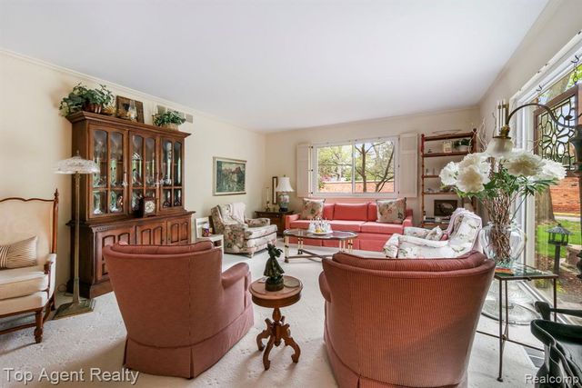 1200 Trailwood Path, Bloomfield Hills, MI 48301