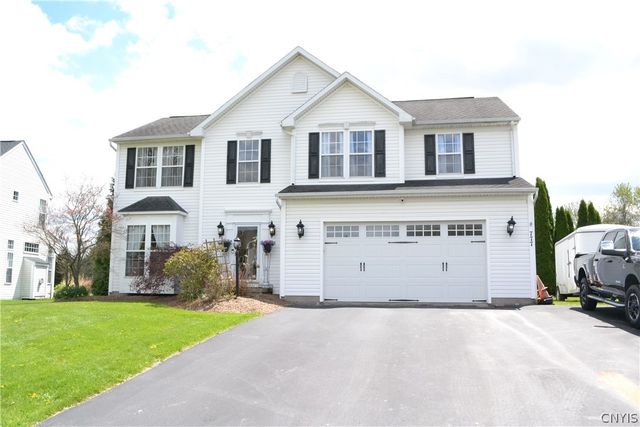 777 Duck Hollow, Victor, NY 14564