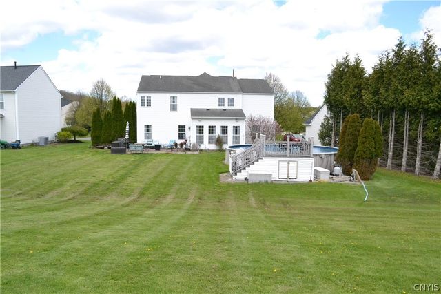 777 Duck Hollow, Victor, NY 14564