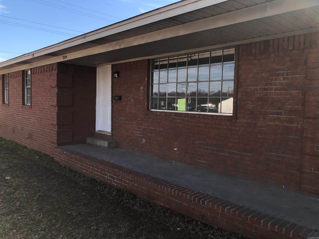 2324 Moss Street, North Little Rock, AR 72114