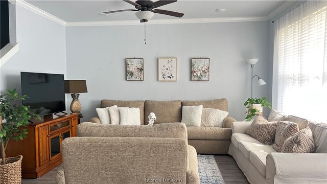 2126 Crescent Pointe Parkway, College Station, TX 77845