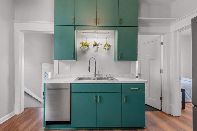 1125 CROOKS STREET, Green Bay, WI 54301