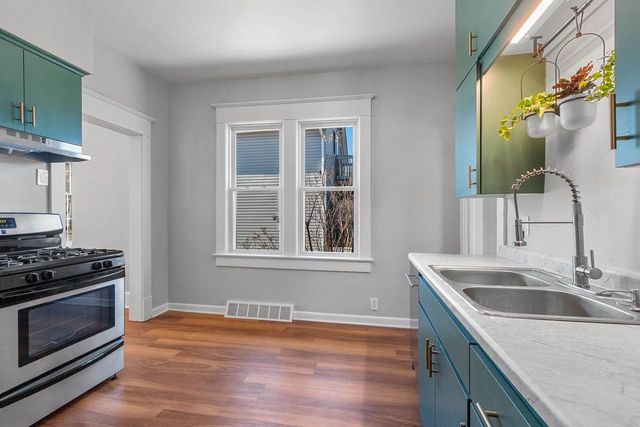 1125 CROOKS STREET, Green Bay, WI 54301