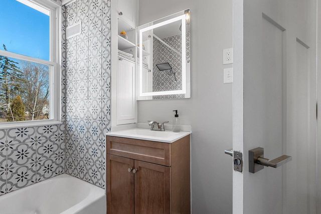 1125 CROOKS STREET, Green Bay, WI 54301