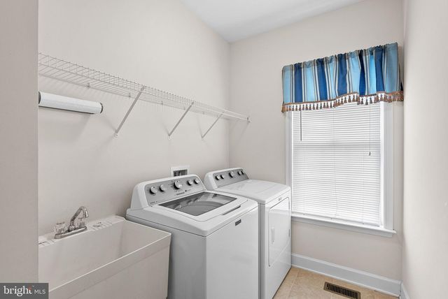 41288 SMYTHE WAY, Leesburg, VA 20175