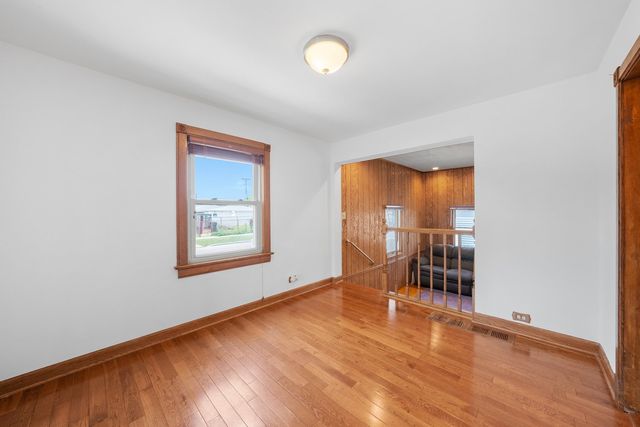 7052 41st Street, Berwyn, IL 60402