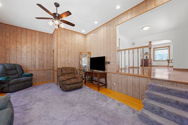 7052 41st Street, Berwyn, IL 60402