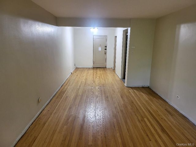 87-50 204 Street B46, Hollis, NY 11423