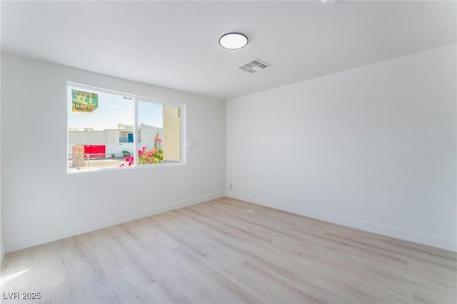 1637 Sunset Drive, Las Vegas, NV 89108