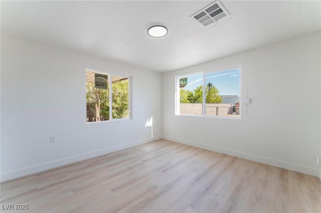 1637 Sunset Drive, Las Vegas, NV 89108