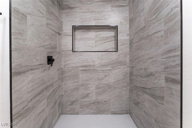 1637 Sunset Drive, Las Vegas, NV 89108