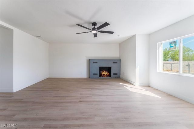 1637 Sunset Drive, Las Vegas, NV 89108