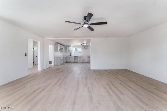 1637 Sunset Drive, Las Vegas, NV 89108