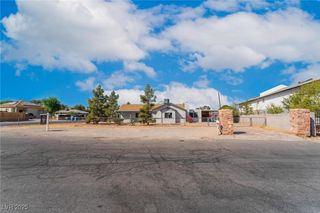 1637 Sunset Drive, Las Vegas, NV 89108