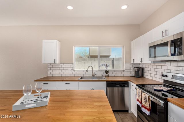 2746 W PIMA Street 2, Phoenix, AZ 85009