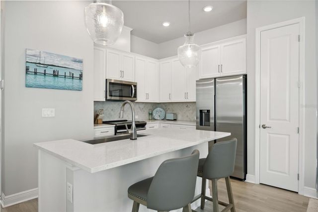 2344 LINDSTROM STREET, Sarasota, FL 34237