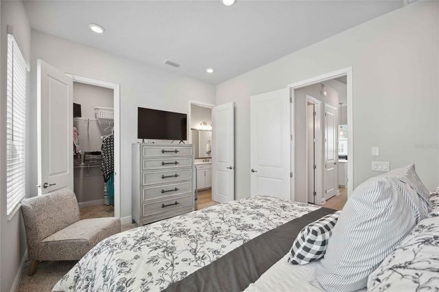 2344 LINDSTROM STREET, Sarasota, FL 34237