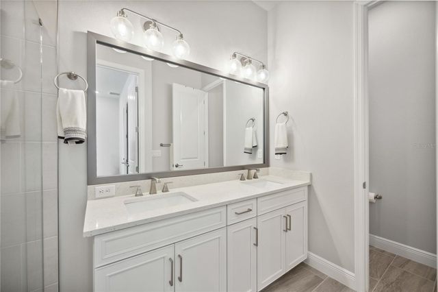 2344 LINDSTROM STREET, Sarasota, FL 34237