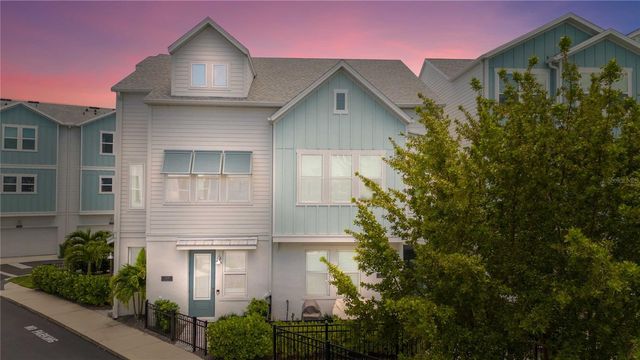 2344 LINDSTROM STREET, Sarasota, FL 34237